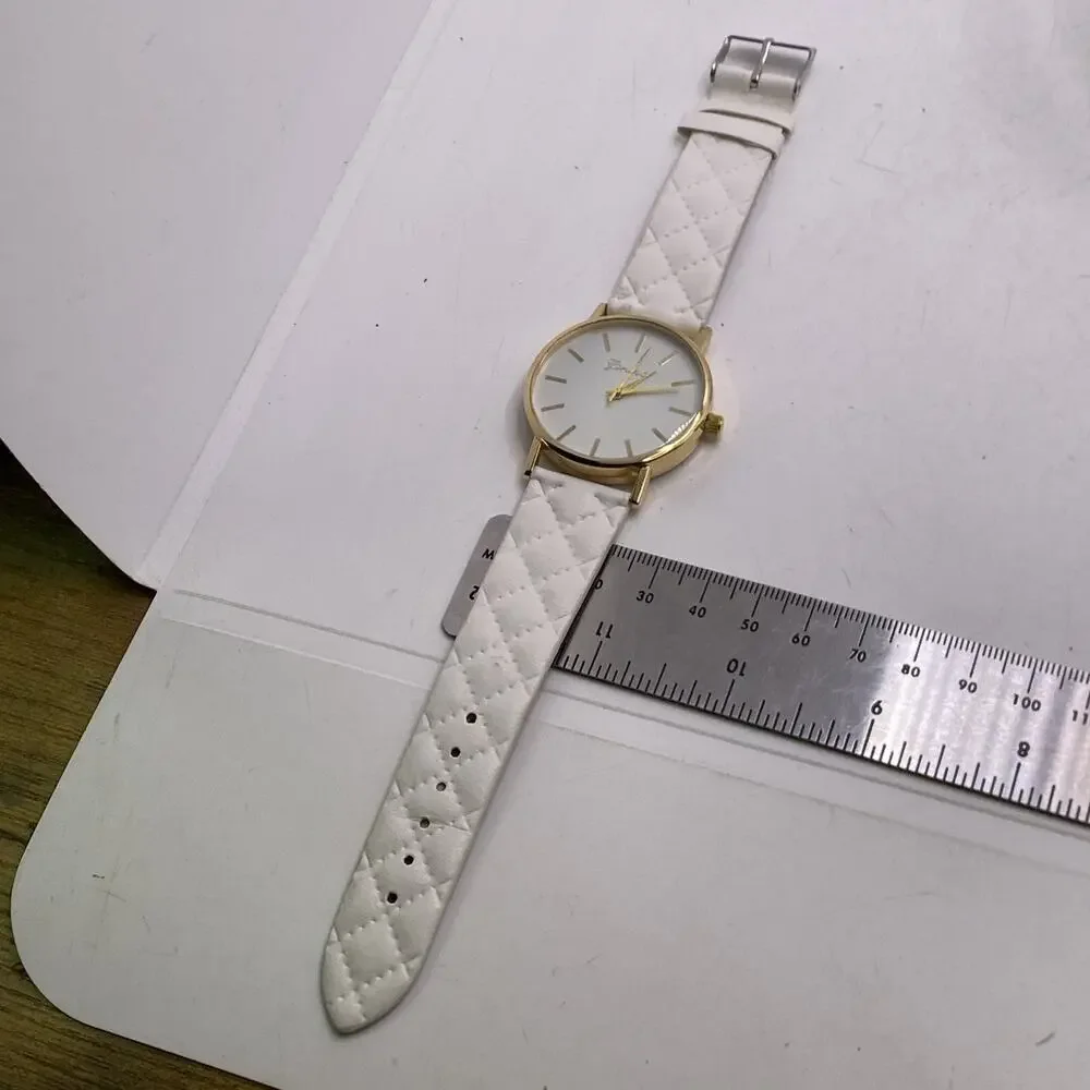 Geneva White Leather Womens Watch New Battery